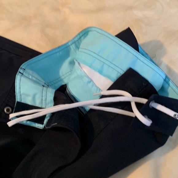 Board Shorts NWOT - Picture 6 of 6